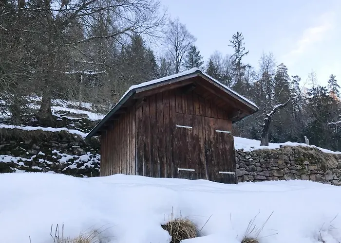 Schulhaus * Enzklösterle